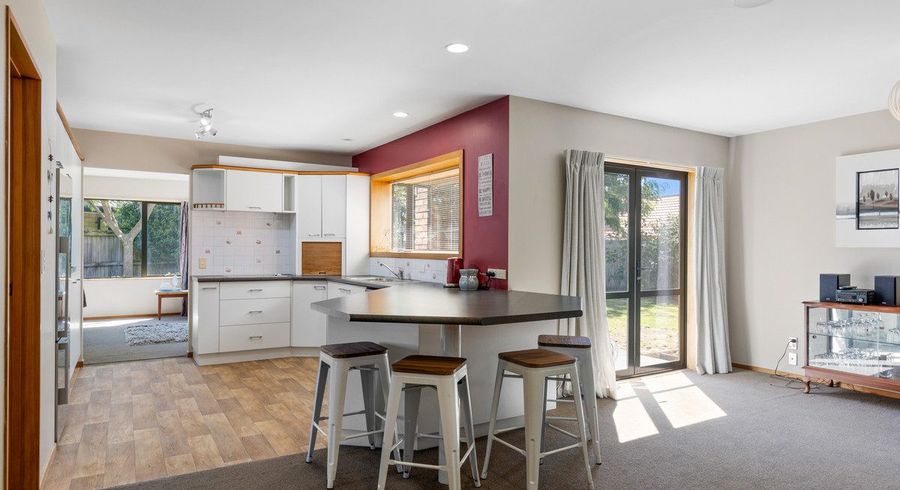  at 37 Broadhaven Avenue, Parklands, Christchurch