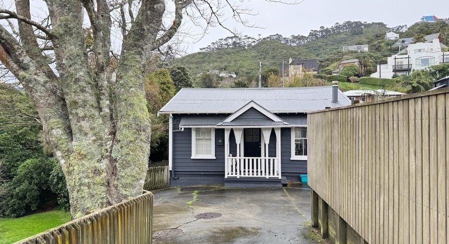  at 7 Omar Street, Khandallah, Wellington, Wellington