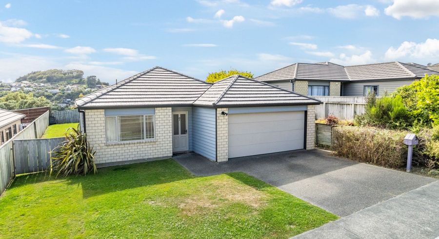 at 35 Staithes Drive North, Whitby, Porirua, Wellington