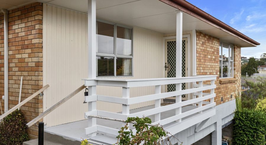  at 27C Linton Crescent, Matua, Tauranga