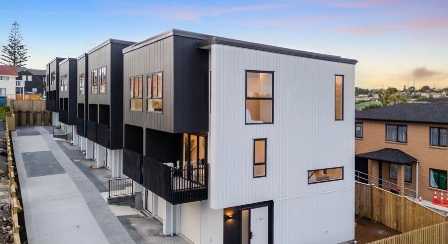  at 4/101 White Swan Road, Mount Roskill, Auckland City, Auckland