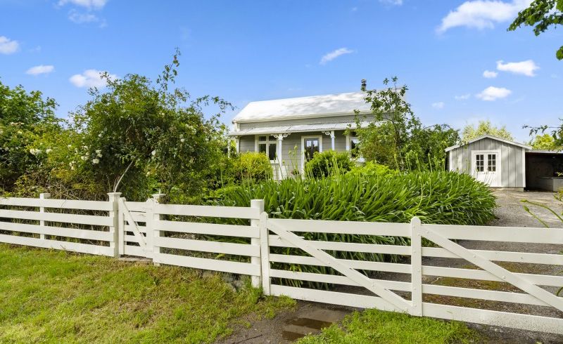  at 90 Cemetery Road, Palmerston North