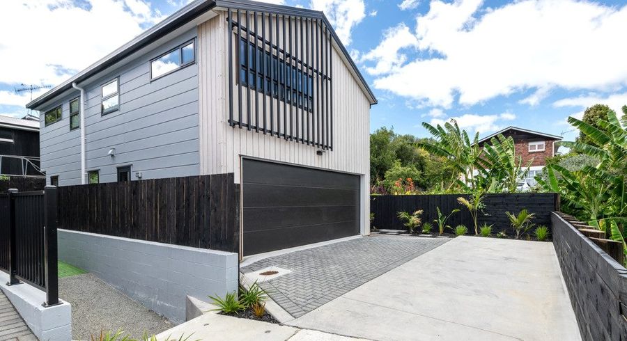  at 42E Gordon Avenue, Milford, North Shore City, Auckland