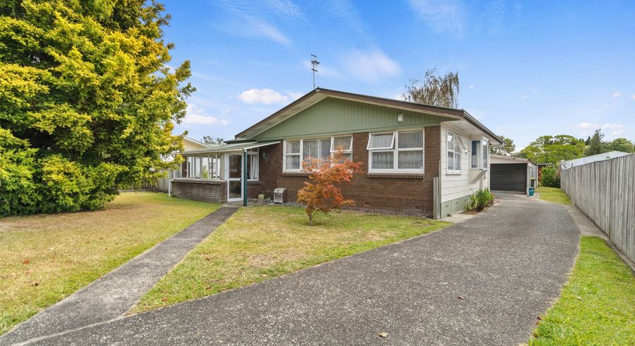  at 74 Aberdeen Drive, Dinsdale, Hamilton