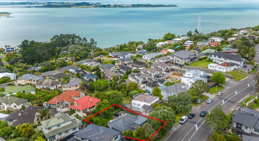 at 292 Hillsborough Road, Hillsborough, Auckland