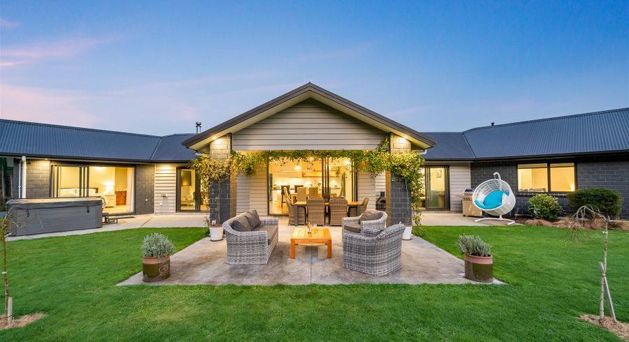 at 43 Mount Marua Drive, Maymorn, Upper Hutt