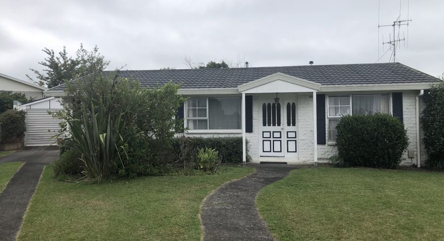  at 8 Leonard Place, Dinsdale, Hamilton