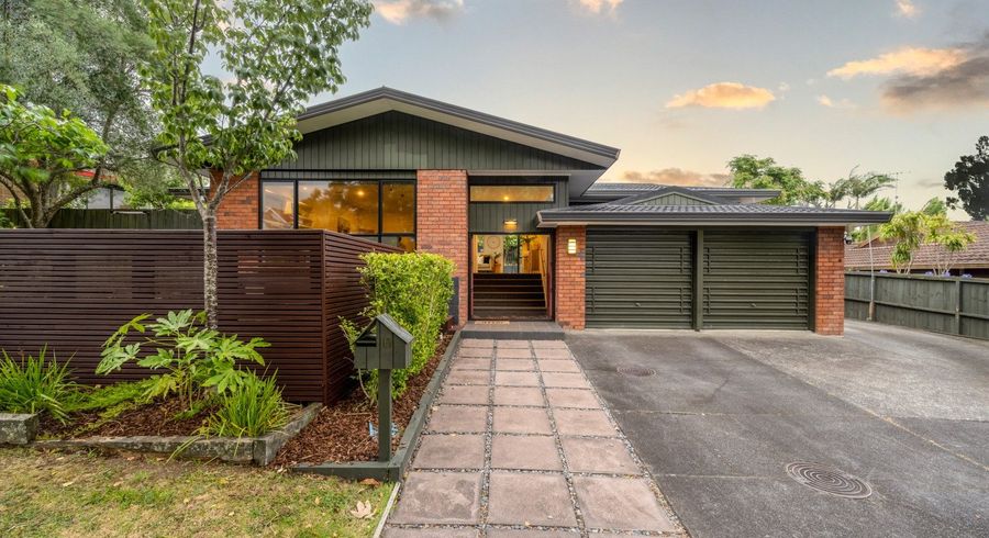  at 10 Merino Avenue, Somerville, Manukau City, Auckland