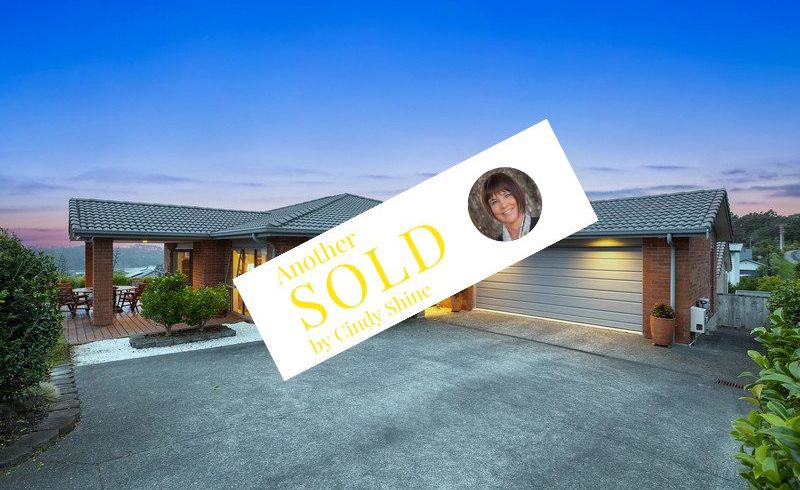  at 32 Seaview Crescent, Hatfields Beach, Orewa