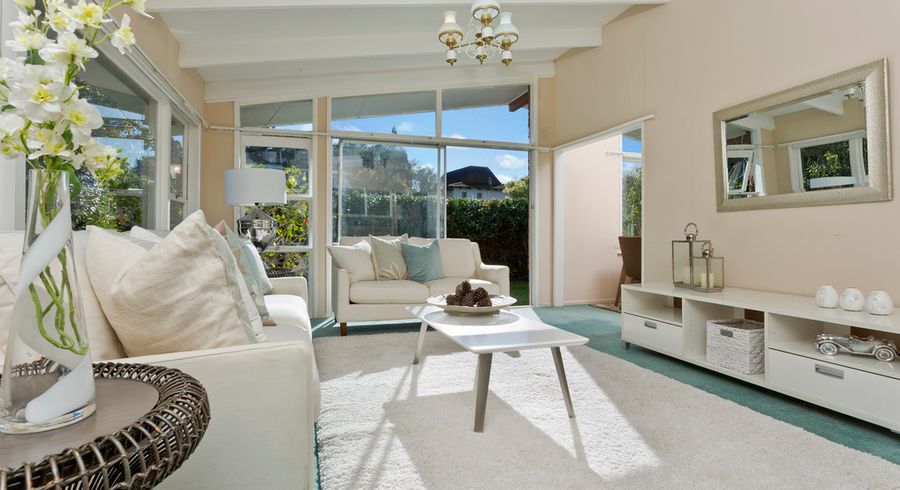  at 14 Raymond Terrace, Northcote, Auckland