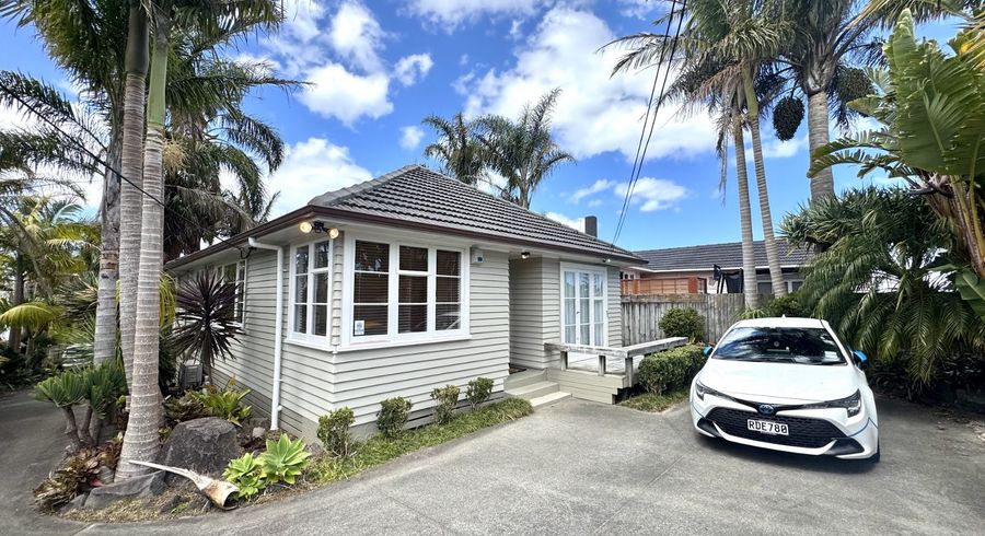  at 1/7 Merton Avenue, Glenfield, North Shore City, Auckland