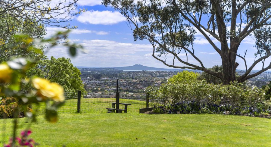  at 130 Point View Drive, East Tamaki Heights, Auckland
