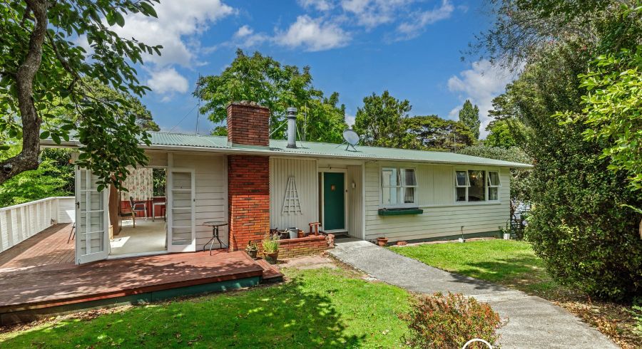  at 35 Martin Crescent, Northcote, North Shore City, Auckland