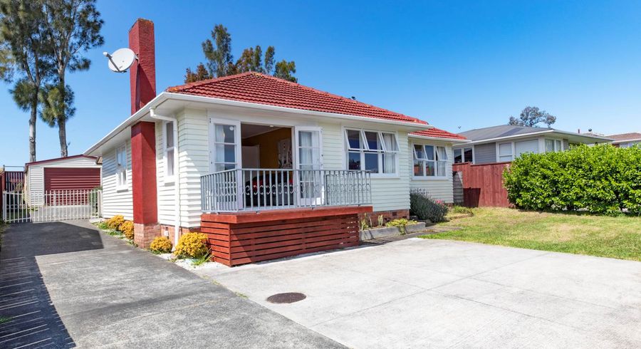  at 17 Tamariki Avenue, Kelston, Auckland