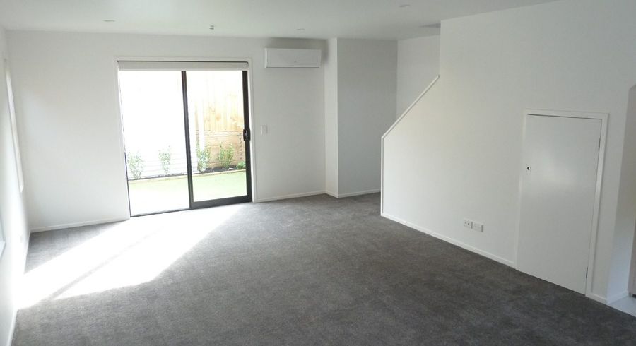  at 6/17 Lowtherhurst Road, Massey, Auckland