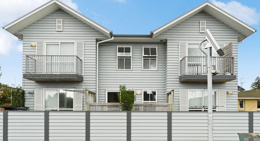  at 2/75 Cameron, Hamilton East, Hamilton, Waikato