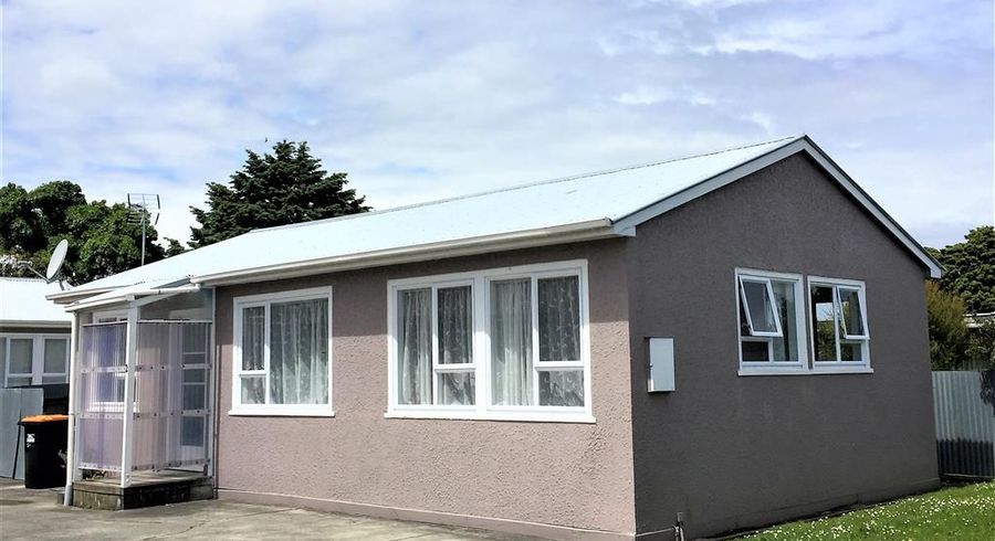  at 2/27 Albert Street, Terrace End, Palmerston North, Manawatu / Whanganui