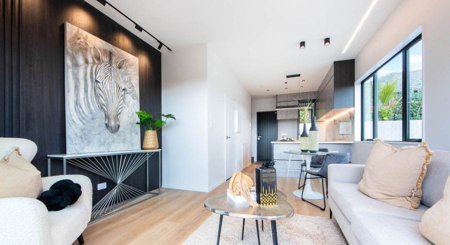  at 5/7 Brookfield Road, Te Atatu Peninsula, Auckland