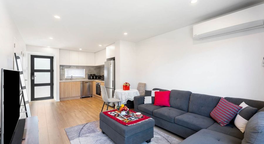  at 1B Sirius Place, Botany Downs, Manukau City, Auckland