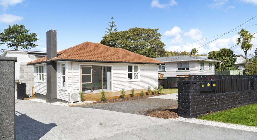  at 33 Longburn Road, Henderson, Waitakere City, Auckland