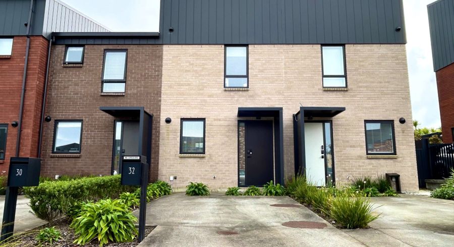  at 32 Kotuitui Street, Manukau, Auckland