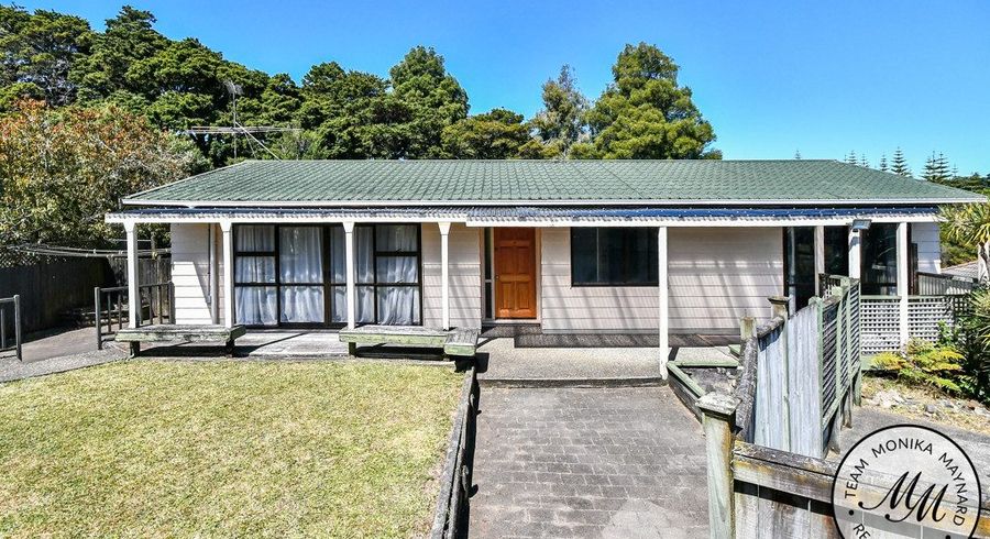  at 5 Eugenia Rise, Totara Heights, Manukau City, Auckland
