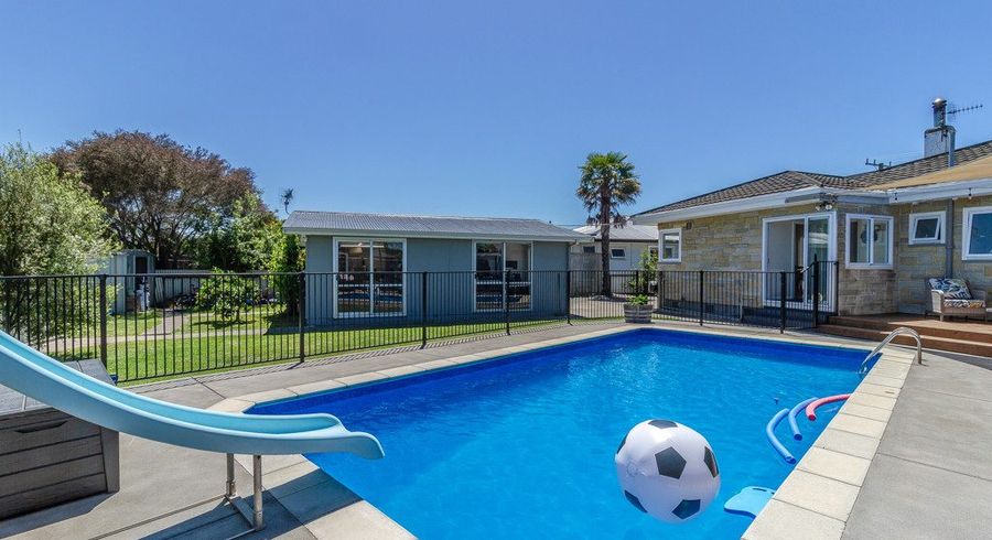  at 4 Pembroke Street, Taradale, Napier, Hawke's Bay