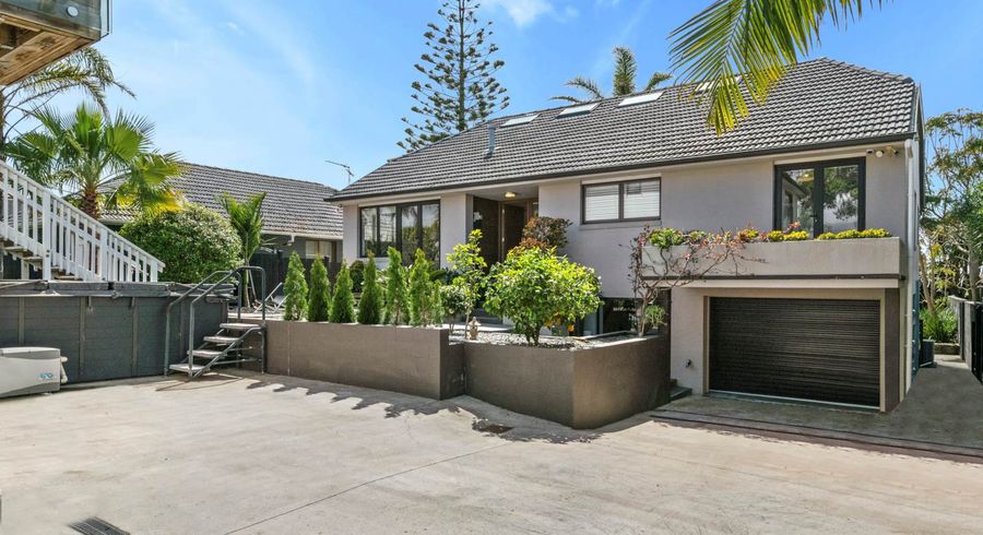  at 37 Churchill Road, Murrays Bay, Auckland