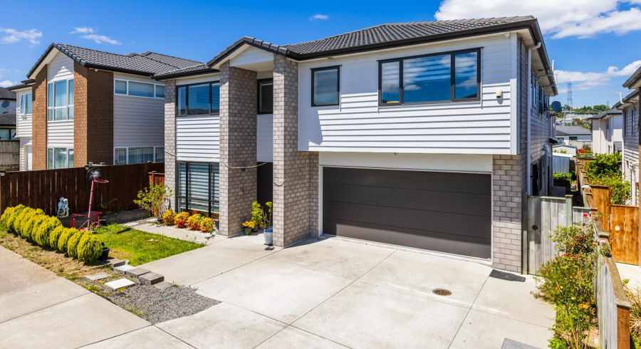  at 32 Carrickdawson Drive, Flat Bush, Auckland