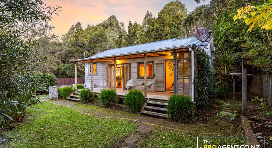  at 38 Western Road, Laingholm, Waitakere City, Auckland