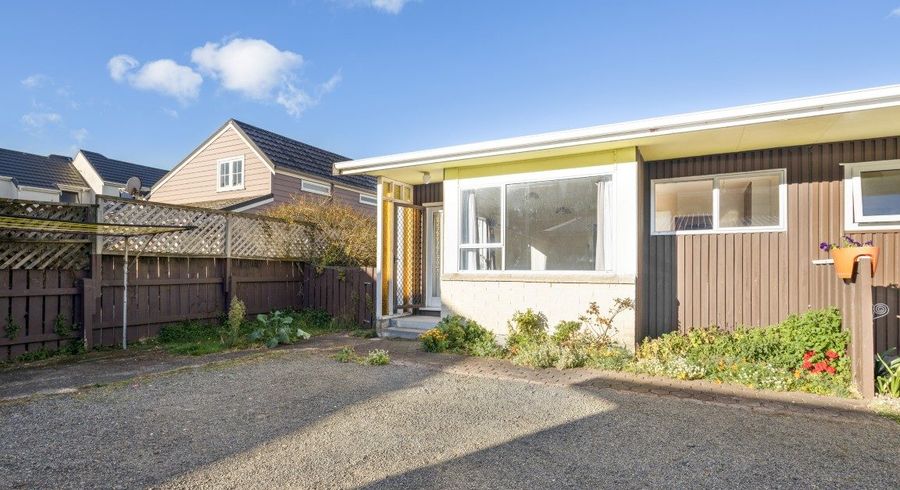  at 9/171 Queens Drive, Lyall Bay, Wellington