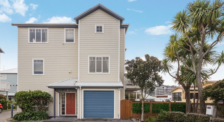  at 1/10 Colombo Street, Newtown, Wellington