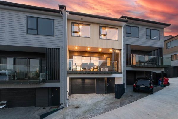  at 2B Kororo Street, Northcote, Auckland