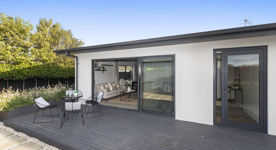  at 2/18 Lamorna Road, Parklands, Christchurch City, Canterbury