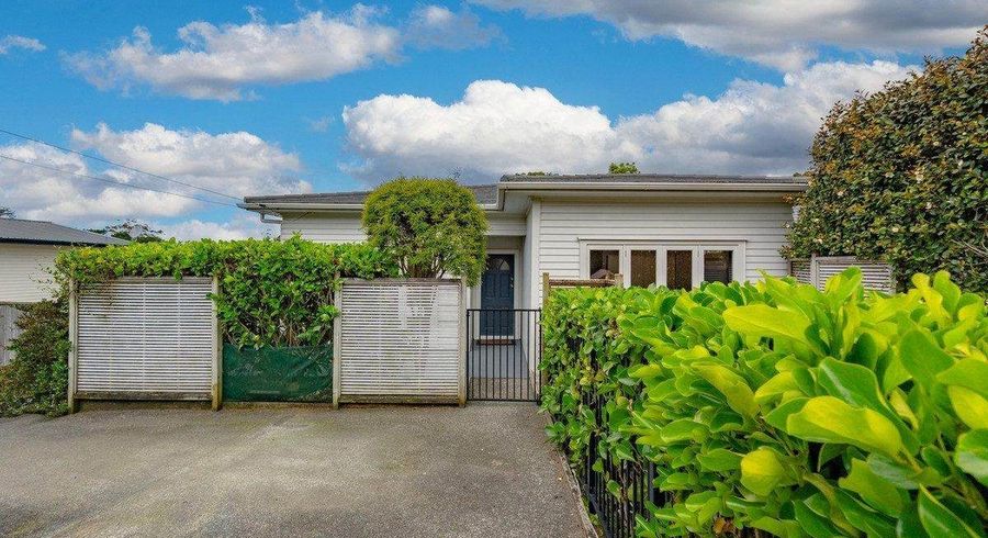  at 79 Hobsonville Road, West Harbour, Waitakere City, Auckland