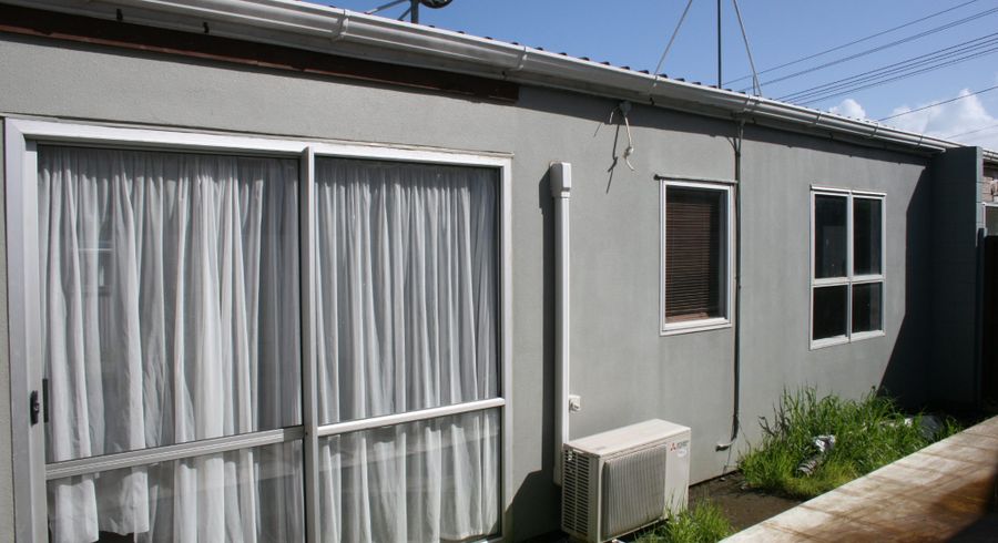  at 17b Parsons Street, Vogeltown, New Plymouth, Taranaki