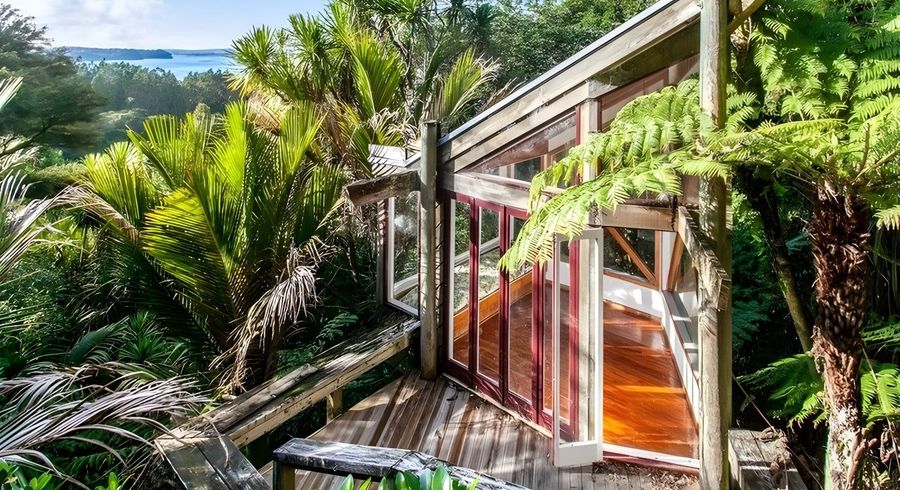  at 40 Otitori Bay Road, Titirangi, Waitakere City, Auckland