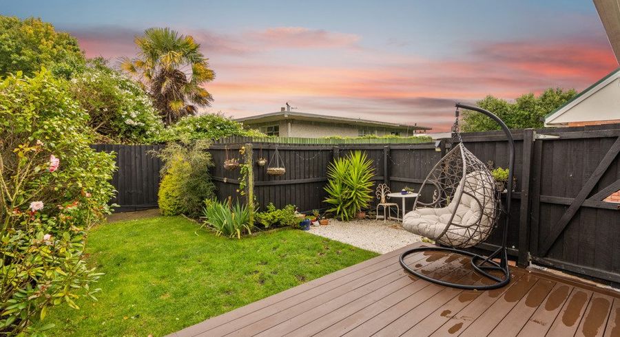  at 2/9 Cherry Place, Casebrook, Christchurch City, Canterbury