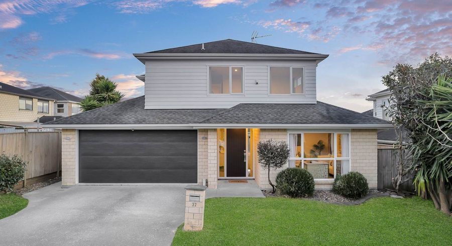  at 32 Castlederg Drive, Flat Bush, Manukau City, Auckland