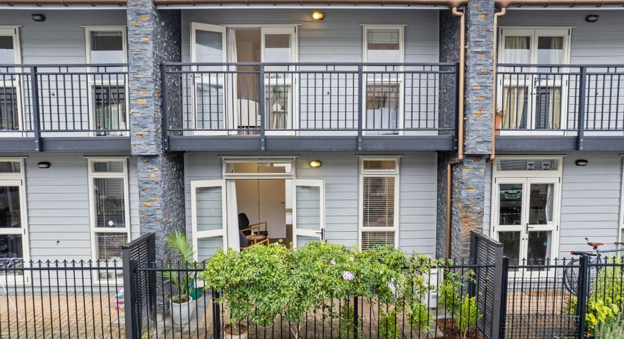  at 44/2 CAWLEY ST, Ellerslie, Auckland