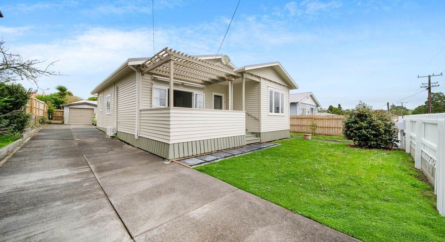  at 59 Brandon Road, Glen Eden, Waitakere City, Auckland