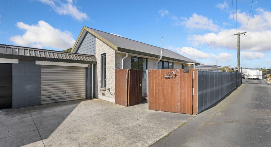  at 2/14 Bassett Street, Burwood, Christchurch
