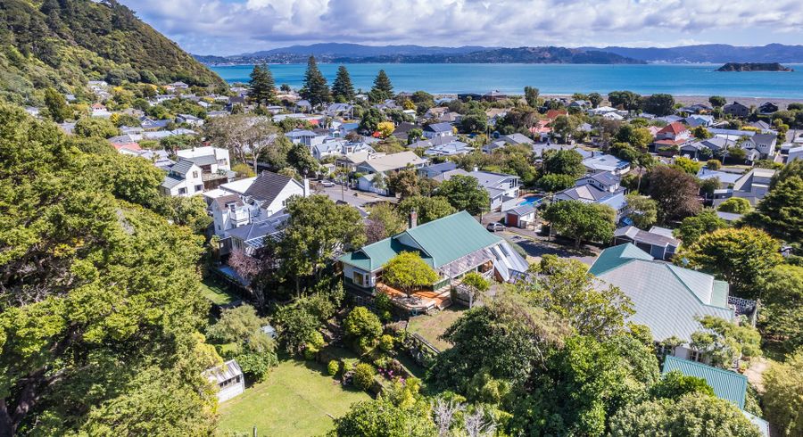  at 24 Mahoe Street, Eastbourne, Lower Hutt