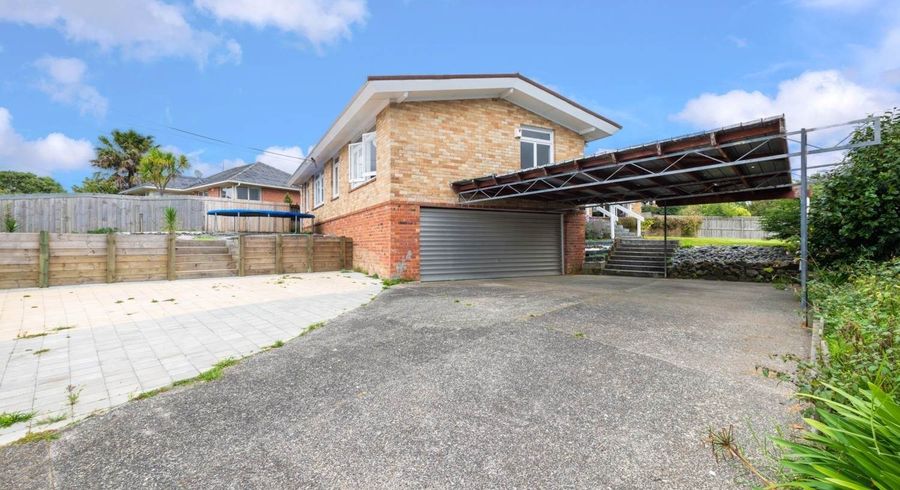  at 1 Fowey Avenue, Te Atatu South, Auckland