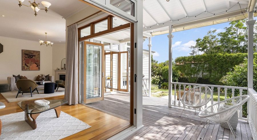  at 32 Clarence Road, Northcote Point, North Shore City, Auckland