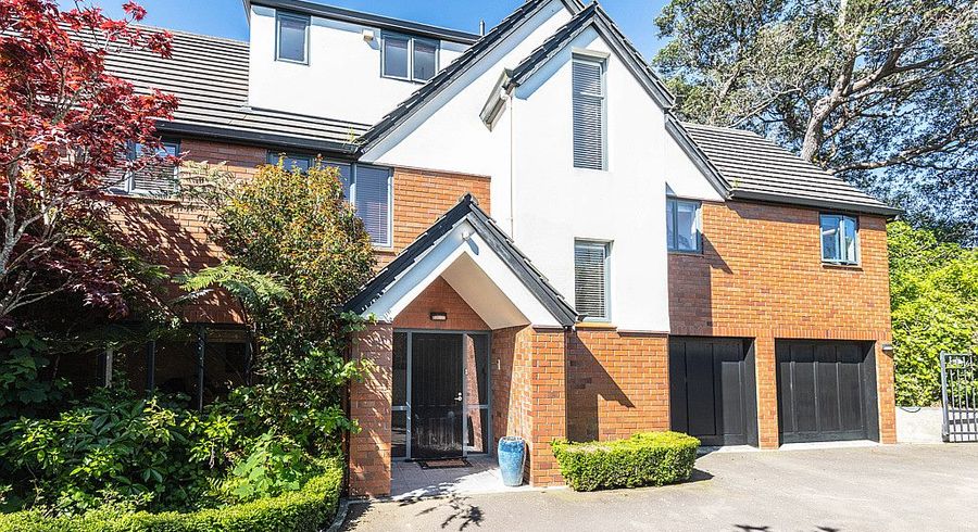  at 17A Simla Crescent, Khandallah, Wellington