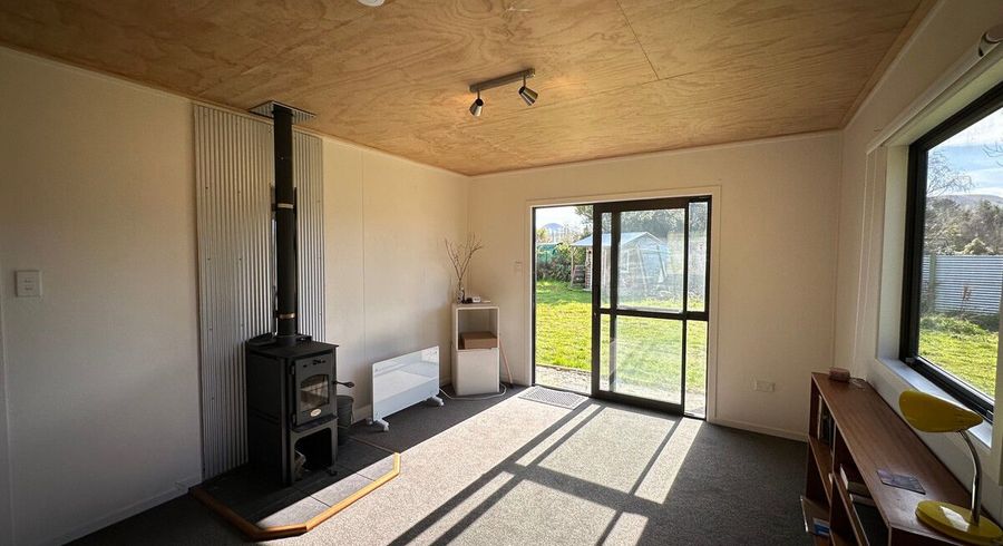  at 6 Kennard Crescent, Karitane, Waikouaiti