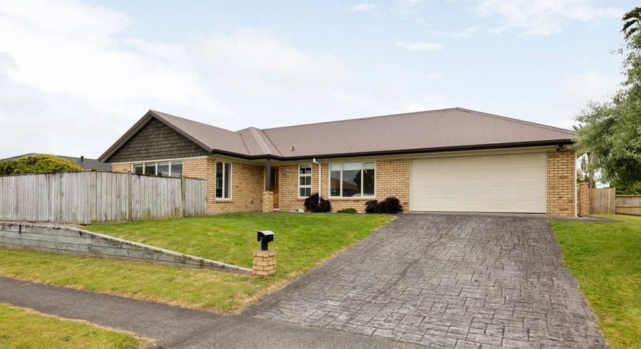  at 2 Maahutaupeke Place, St Andrews, Hamilton