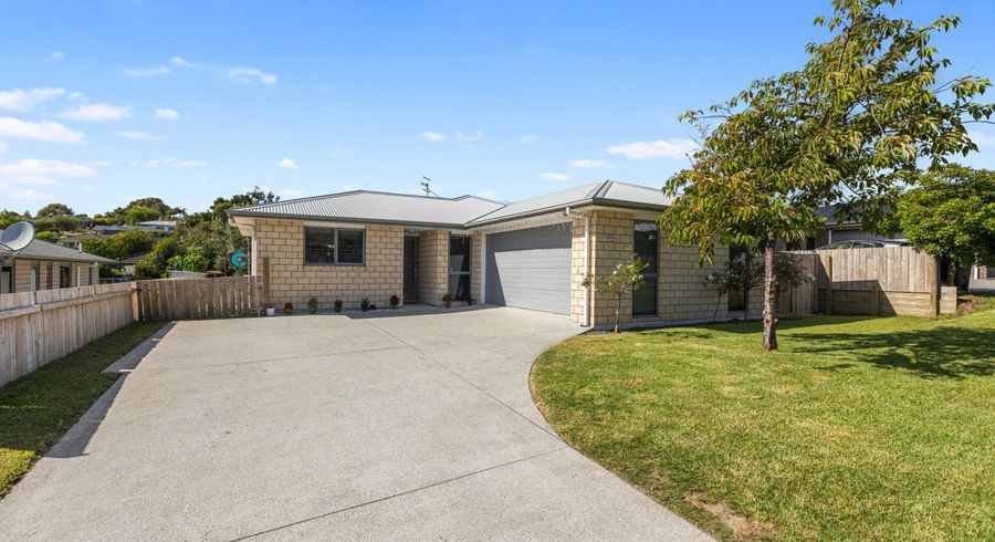  at 42 Fairfax Crescent, Pyes Pa, Tauranga, Bay Of Plenty