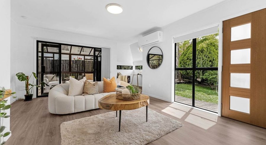  at Bucklands Beach, Manukau City, Auckland